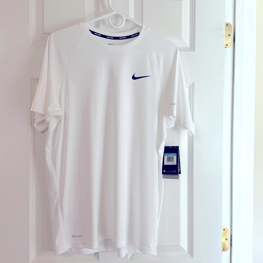 New Men’s Medium Nike White Dry Fit Tee